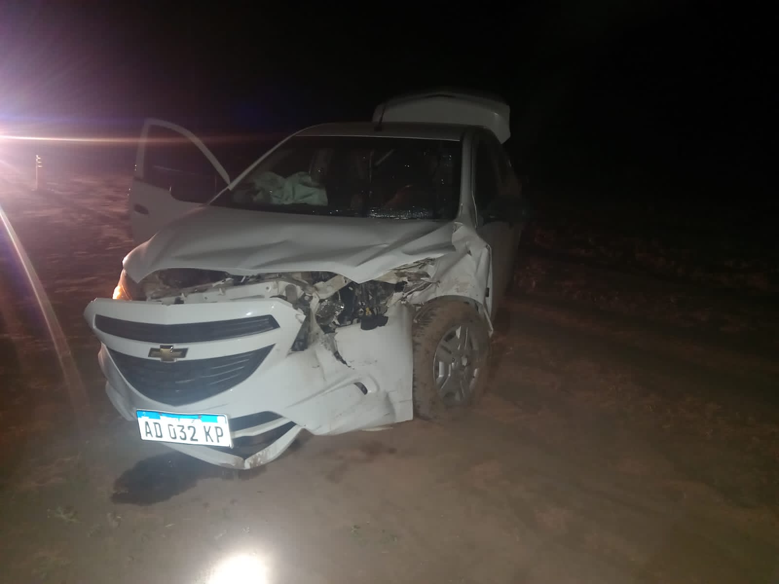 MIRAFLORES: SINIESTRO VIAL ENTRE DOS VEHÍCULOS EN EL PARAJE LOS QUIRQUINCHOS. 