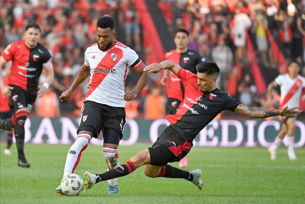 RIVER EMPATÓ CON COLÓN EN SANTA FÉ Y NO LOGRÓ ARREBATARLE EL LIDERAZGO DE LA ZONA 
