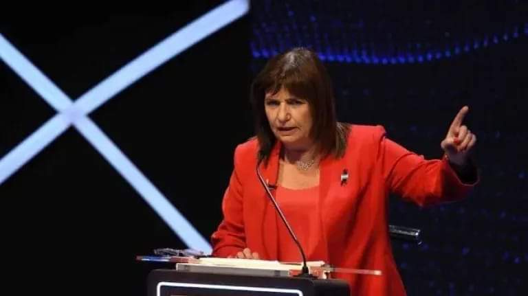 EN MEDIO DE TENSIONES DE JUNTOS POR EL CAMBIO, PATRICIA BULLRICH CONVOCÓ A UNA CONFERENCIA DE PRENSA. 