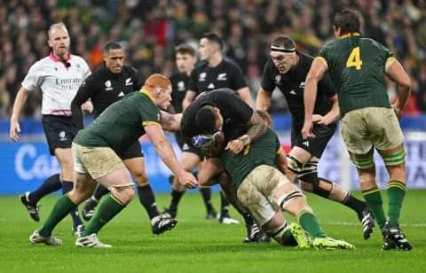 SUDÁFRICA BICAMPEÓN: LOS SPRINGBOKS DERROTARON 12-11 A NUEVA ZELANDA EN LA FINAL DEL MUNDO.