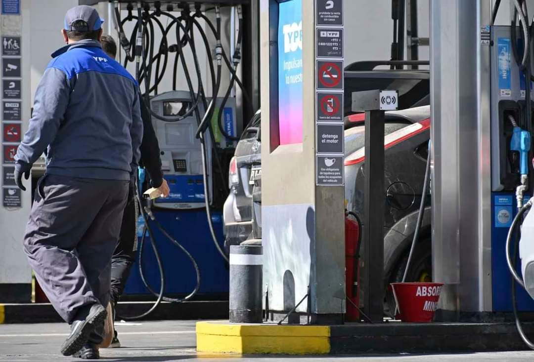 VENTA PARALIZADA Y RACIONALIZADA: CÓMO ESTÁ LA  SITUACIÓN DE LOS COMBUSTIBLES EN CHACO. 