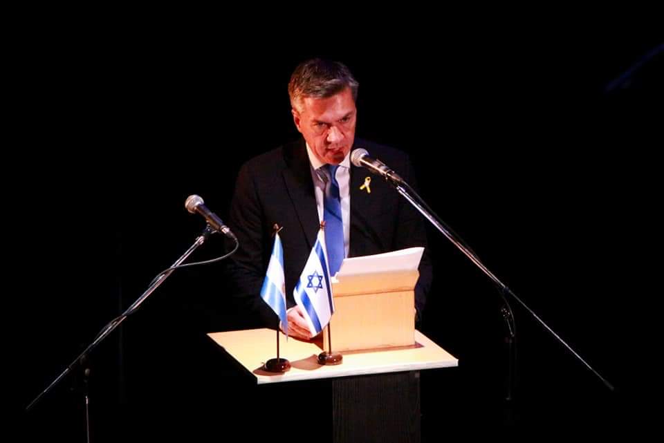 EL GOBERNADOR ZDERO ACOMPAÑÓ EL ACTO POR EL PRIMER ANIVERSARIO DE LA MASACRE DE HAMAS EN ISRAEL.