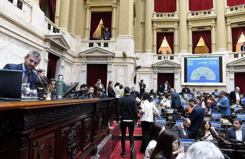 EL CONGRESO DEJÓ FIRME EL VETO A LA LEY DE FINANCIAMIENTO UNIVERSITARIO. 