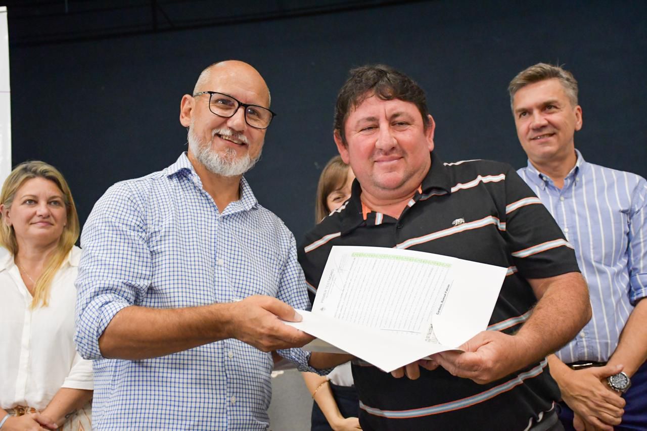 MÁS DE 2.200 TÍTULOS DE PROPIEDAD ENTREGADOS, EN LA ACTUAL GESTIÓN DE GOBIERNO.