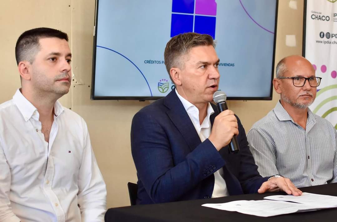 SÁENZ PEÑA: EL GOBERNADOR ZDERO SUPERVISÓ LA OBRA DEL COMPLEJO CASA ACTIVA DESTINADA A ALBERGAR A ADULTOS MAYORES.