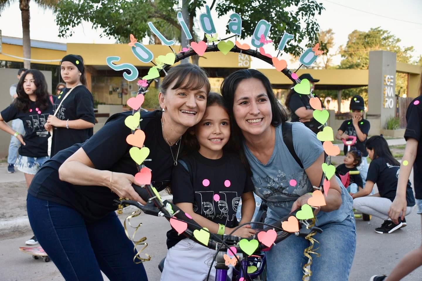 CHARATA: SE REALIZÓ LA 11º MARCHA SOLIDARIA DE SOLIDAGRO, CON LA PRESENCIA DE LA VICEGOBERNADORA SCHNEIDER.