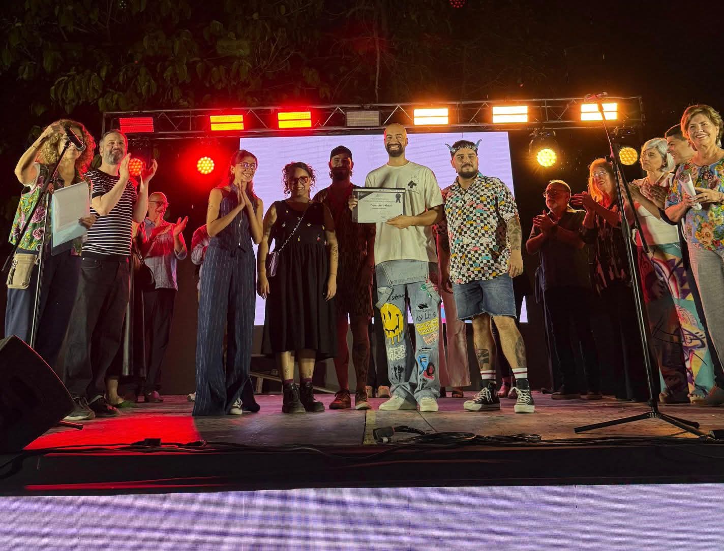 SE CONOCIERON LOS GANADORES DE LA FERIA INTERNACIONAL DE ARTE A.362.