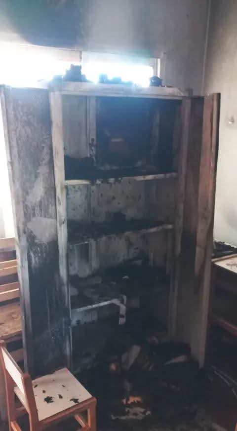 INVESTIGAN EL INCENDIO INTENCIONAL DE UN JARDÍN DE INFANTES EN MISIÓN NUEVA POMPEYA.
