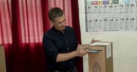 VOTÓ ZDERO Y DESTACÓ 
