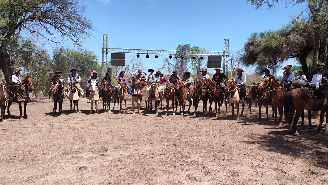 COPLEROS DEL IMPENETRABLE SE DIERON CITA EN EL 2° FESTIVAL DE LA COPLA QUE SE REALIZÓ EN LAS HACHERAS. 