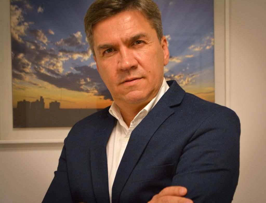 ZDERO PRESENTÓ EL PROYECTO DE LA LEY DE MINISTERIOS.