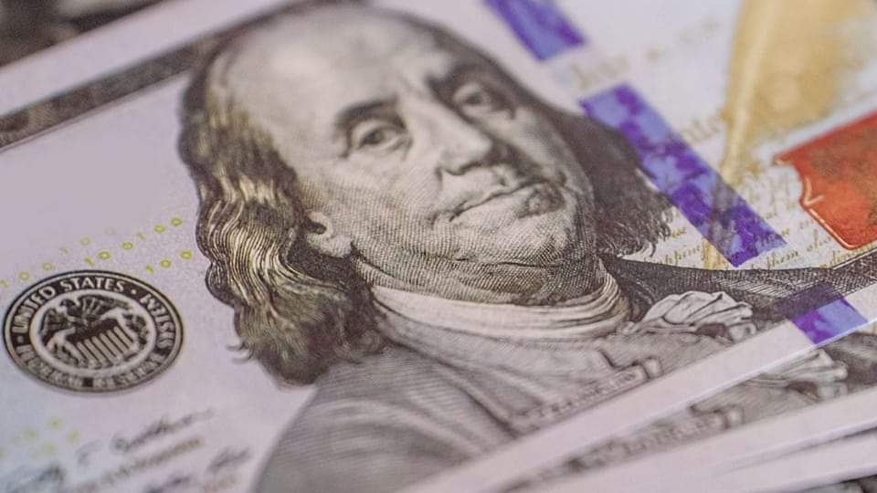 TRAS LOS NOMBRAMIENTOS DE MILEI ES SU GABINETE, SE DESPLOMA EL DOLAR BLUE.
