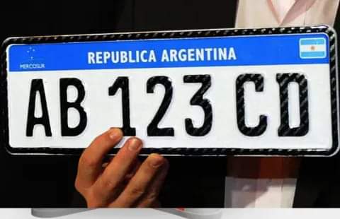 POR LA FALTA DE INSUMOS PARA ENTREGAR LAS DE CHAPA, EL GOBIERNO AUTORIZÓ A CIRCULAR CON PATENTES DE PAPEL.