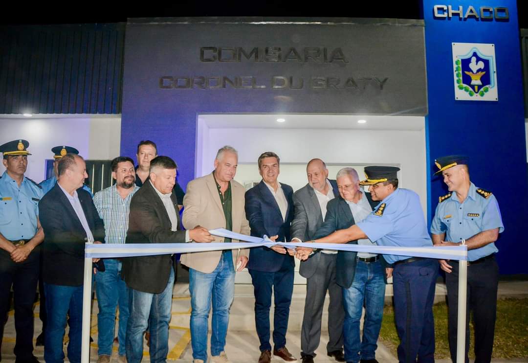 DU GRATY: EL GOBERNADOR ZDERO INAUGURÓ LA FARMACIA SOCIAL DEL INSSSEP, LA COMISARÍA LOCAL Y EL CORRALÓN MUNICIPAL.