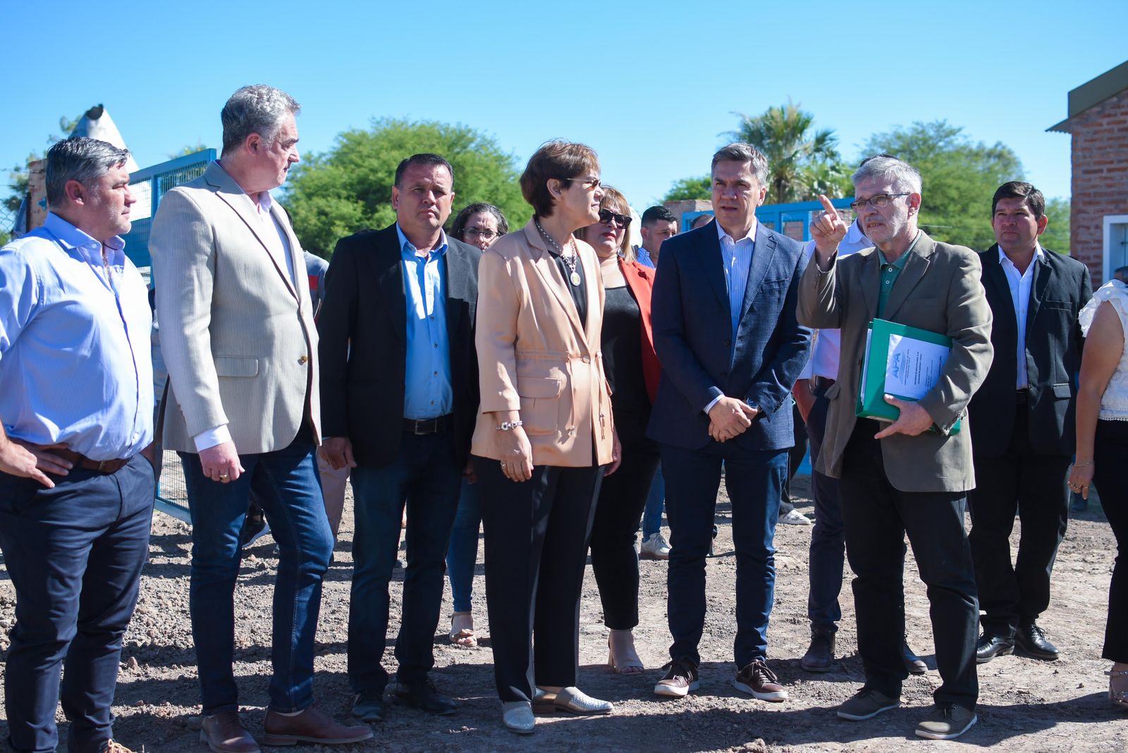 SAMUHÚ: EL GOBERNADOR ZDERO PUSO EN FUNCIONAMIENTO HOY LA PLANTA POTABILIZADORA DE AGUA.