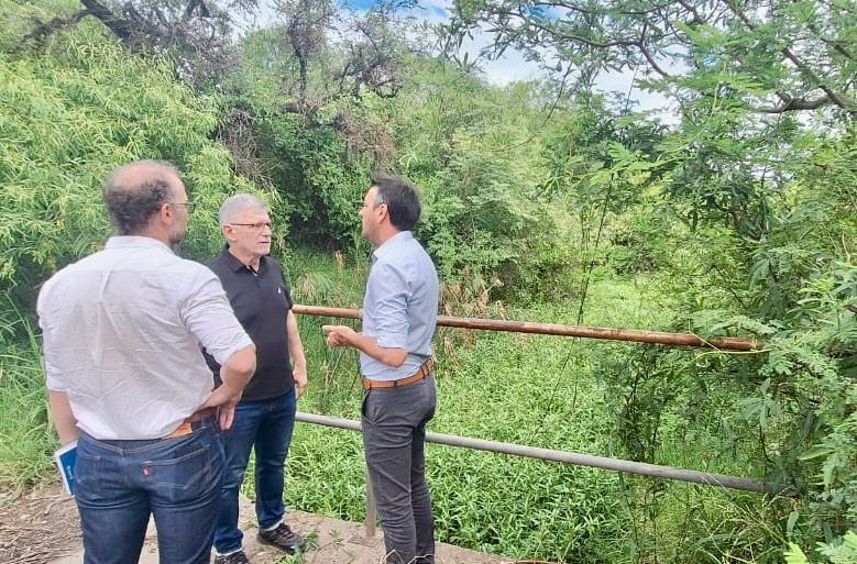FONTANA: LA APA Y EL MUNICIPIO INICIARON UN PLAN INTEGRAL PARA MEJORAR EL DRENAJE URBANO DE LA LOCALIDAD. 