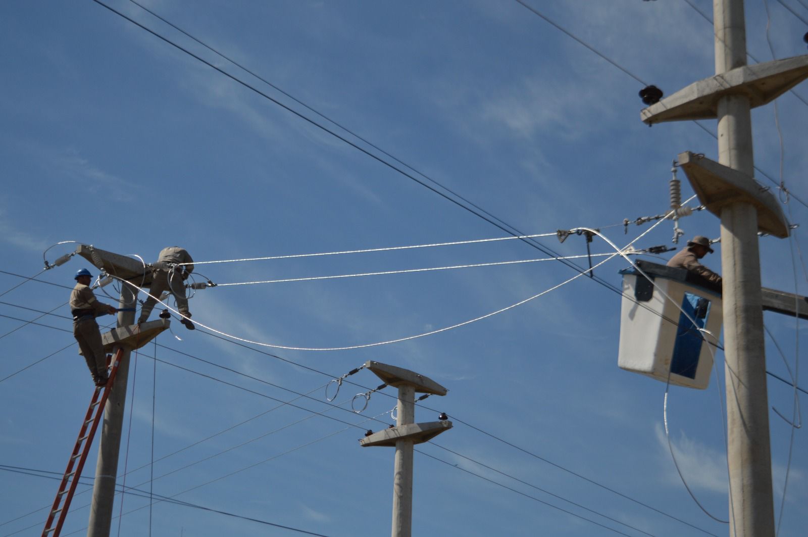 SAMEEP Y SECHEEP REALIZARON TRABAJOS EN LA PLANTA POTABILIZADORA PARA GARANTIZAR UN SERVICIO ÓPTIMO DE CARA AL VERANO.