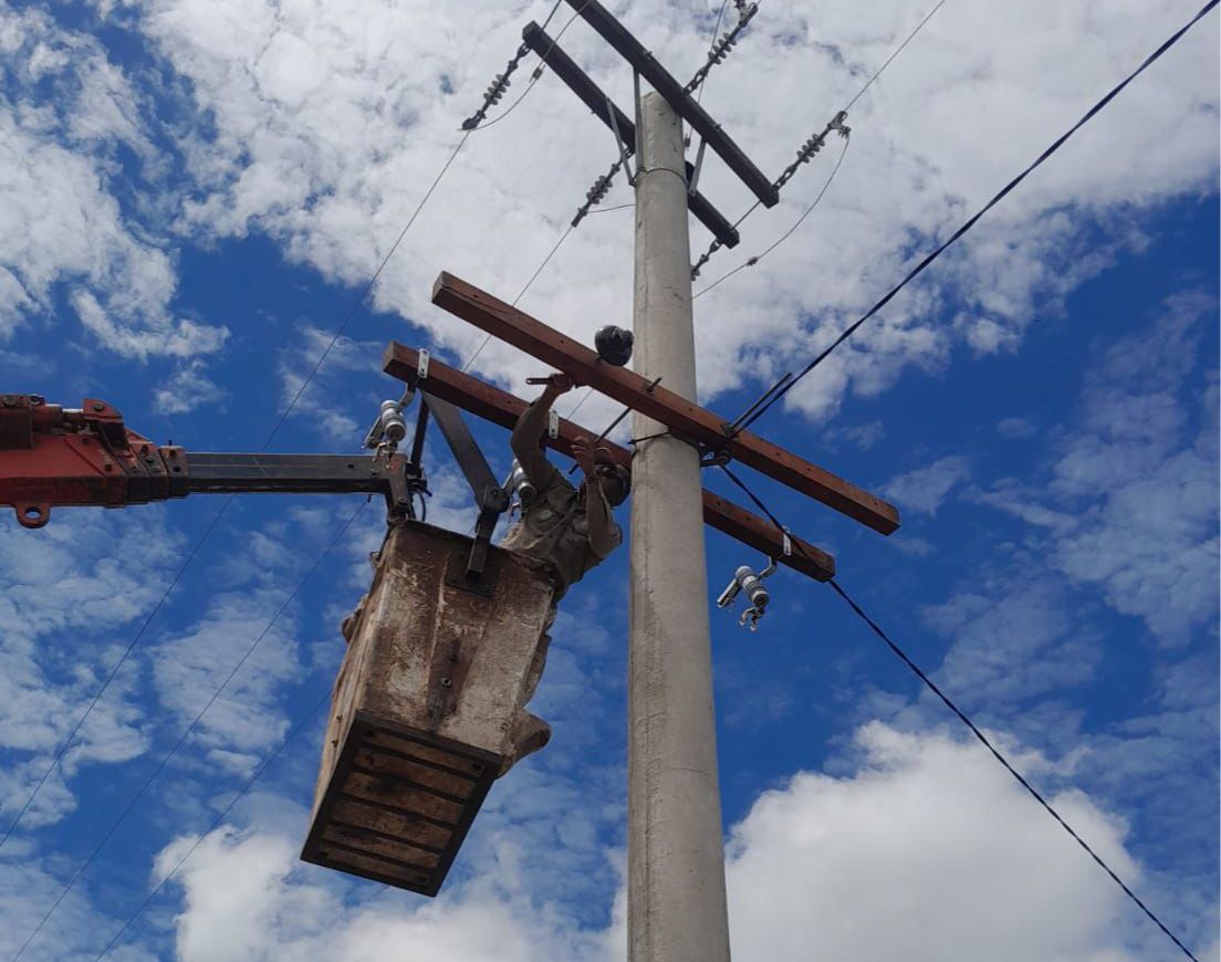 SECHEEP SE SUMA A LA MEJORA DE INFRAESTRUCTURA ELÉCTRICA EN LA ZONA DEL SEGUNDO ACUEDUCTO.