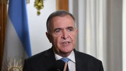 UN GOBERNADOR PERONISTA RESPALDÓ LA ACTUALIZACIÓN DE LEYES LABORALES QUE IMPULSA MILEI.