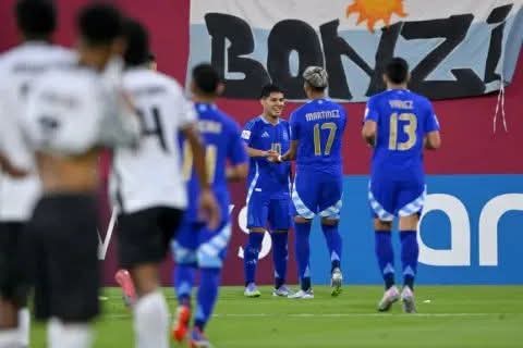 MUNDIAL SUB17: ARGENTINA GOLEÓ 7 A0 A FIYI Y ESPERA RIVAL EN 16 AVOS DE FINAL.