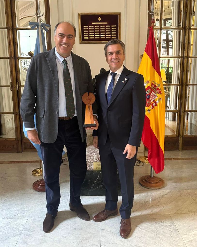 ZDERO FUE RECIBIDO EN LA EMBAJADA ARGENTINA EN ESPAÑA Y FORTALECIÓ VÍNCULOS PARA EL DESARROLLO DEL CHACO.