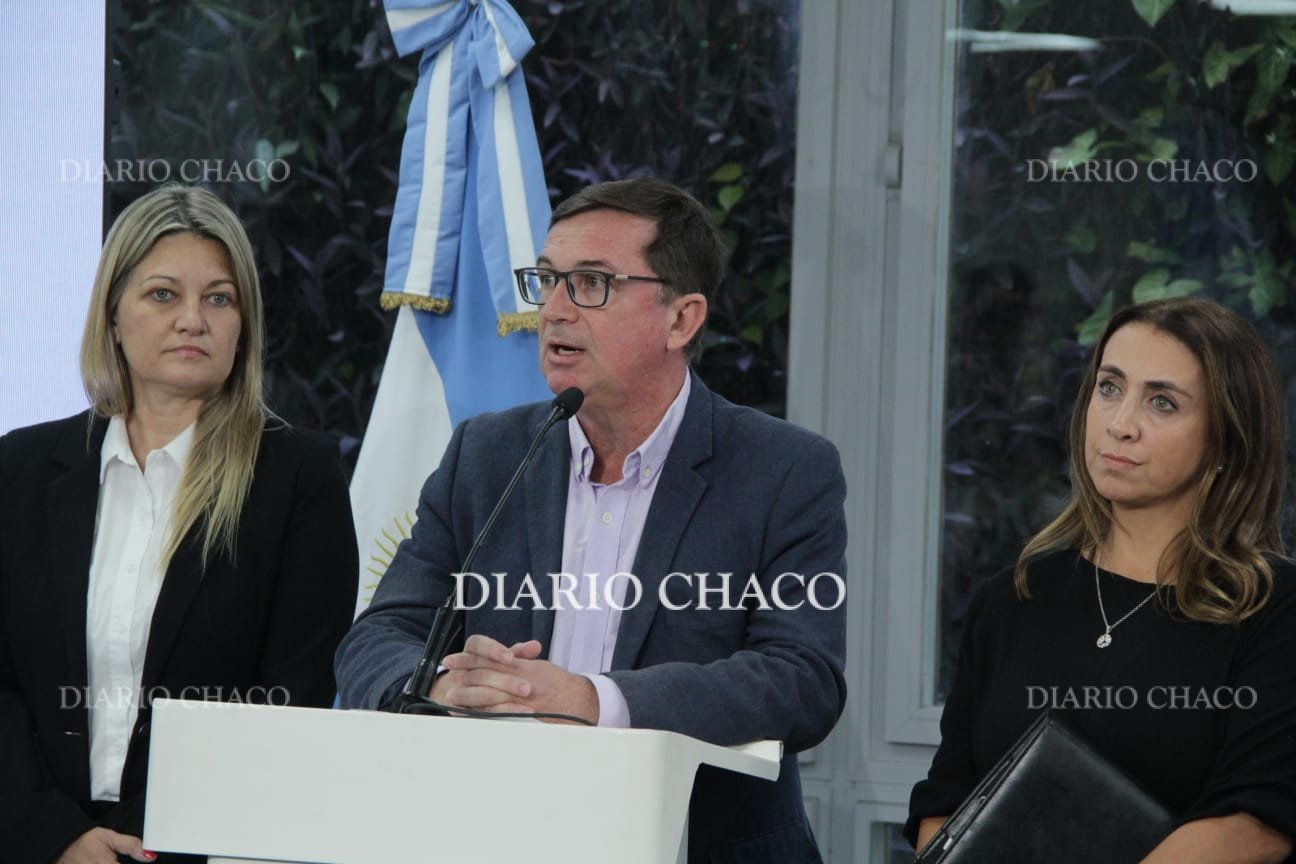 EL GOBIERNO PROVINCIAL SUSPENDIÓ TODOS LOS DECRETOS FIRMADOS DESPUÉS DE LAS ELECCIONES PROVINCIALES Y LOS REVISARÁ.
