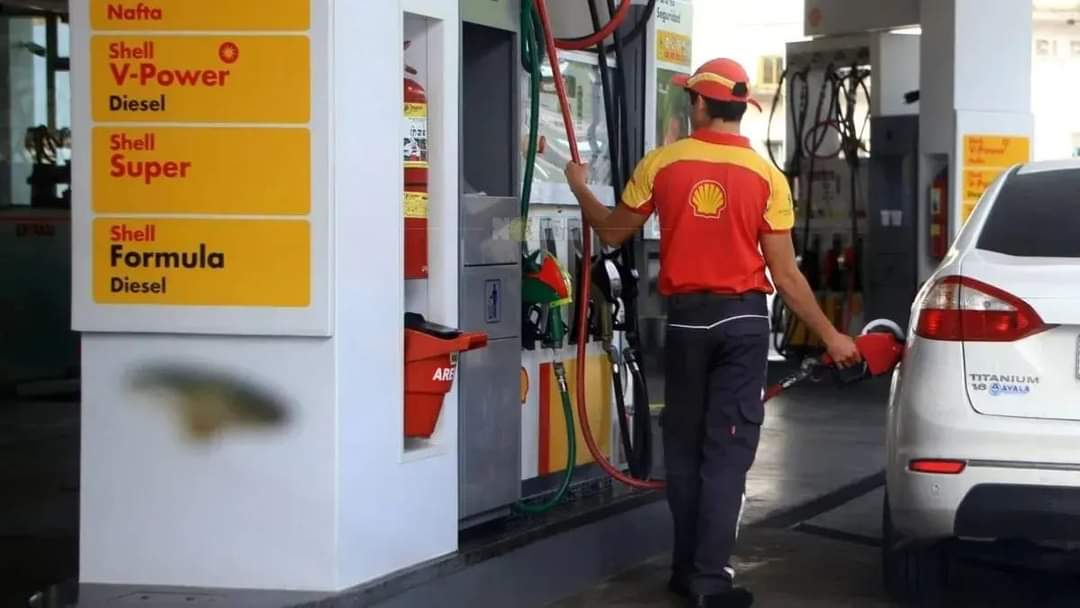 AUMENTÓ DE LOS COMBUSTIBLES: DESPUÉS DEL SALTO DEL DOLAR, SHELL CONFIRMÓ UNA SUBA PROMEDIO DEL 37%. 