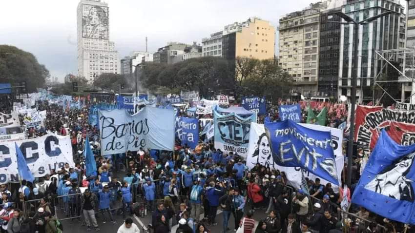 CONTINÚAN LAS IRREGULARIDADES EN EL POTENCIAR TRABAJO: MAS DE 8.500 EMPLEADOS PÚBLICOS LO COBRABAN.