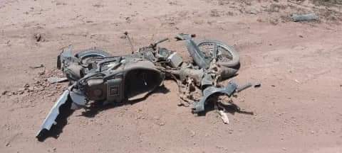MURIÓ UN MOTOCICLISTA DE 60 AÑOS TRAS COLISIONAR CON UNA CAMIONETA EN FUERTE ESPERANZA.