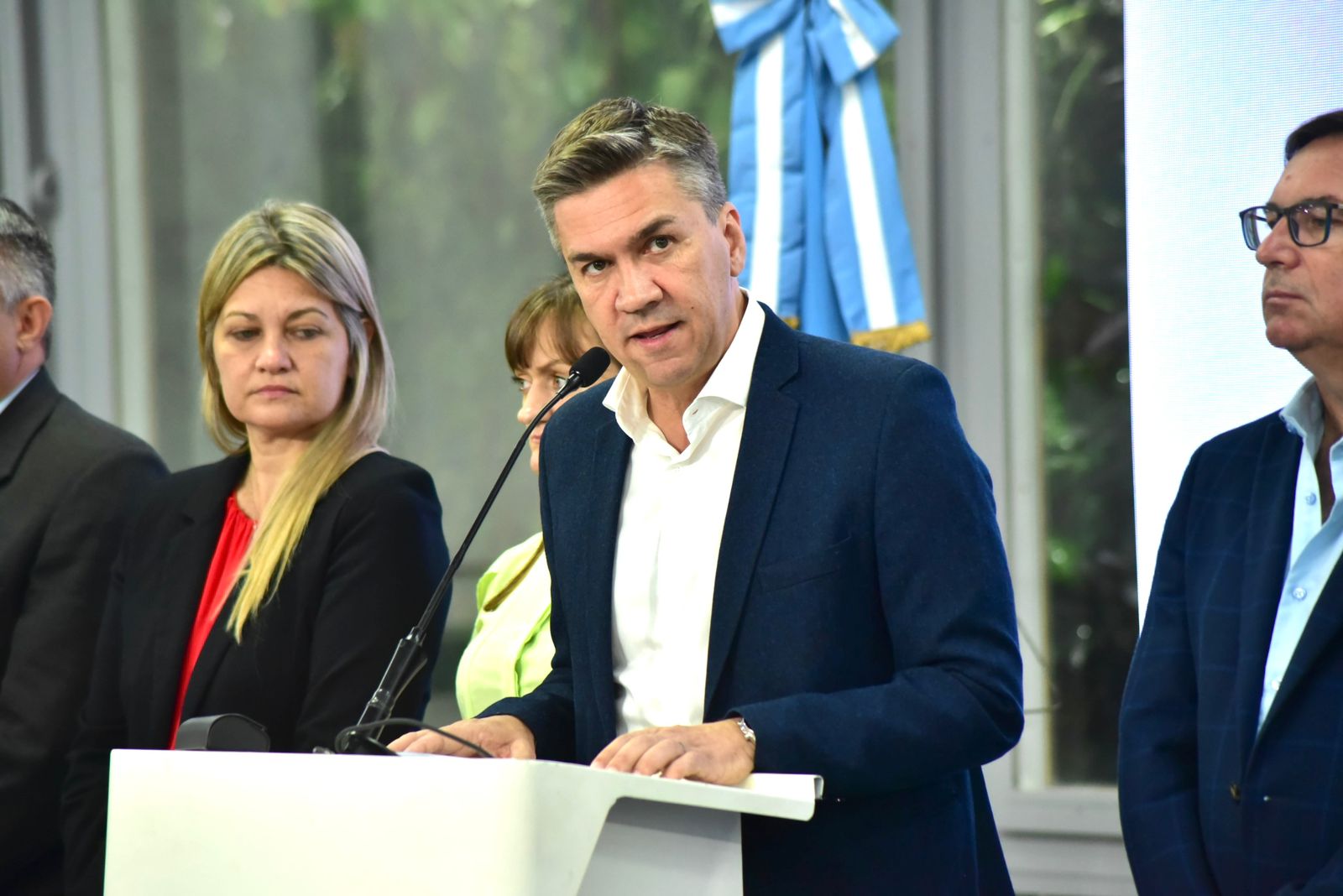 ZDERO ANUNCIÓ UN PLAN DE AUSTERIDAD PARA CUIDAR LOS RECURSOS DEL ESTADO. 