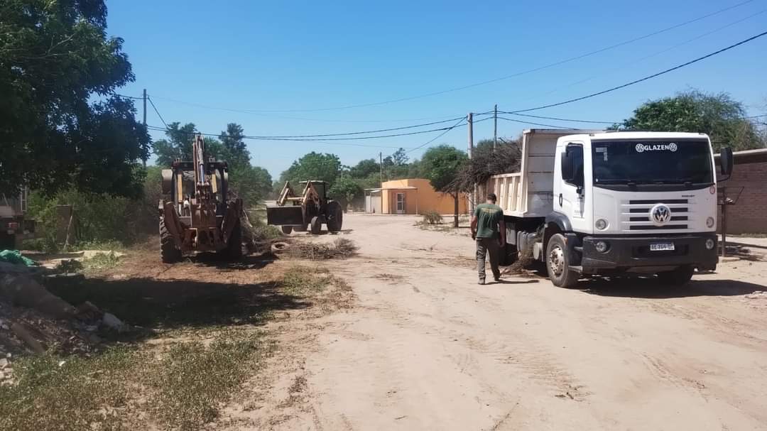 EL MUNICIPIO LOCAL REALIZÓ DIVERSAS ACTIVIDADES EN DIFERENTES PUNTOS DE LA LOCALIDAD. 