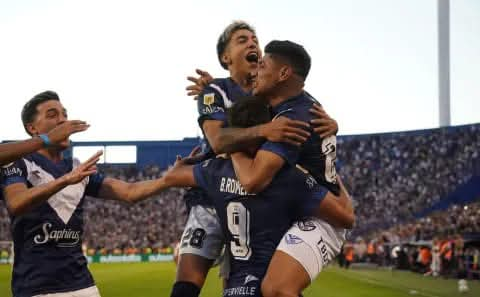 VELEZ SARSFIELD SE CONSAGRÓ CAMPEÓN DE LA LIGA PROFESIONAL DE FÚTBOL.