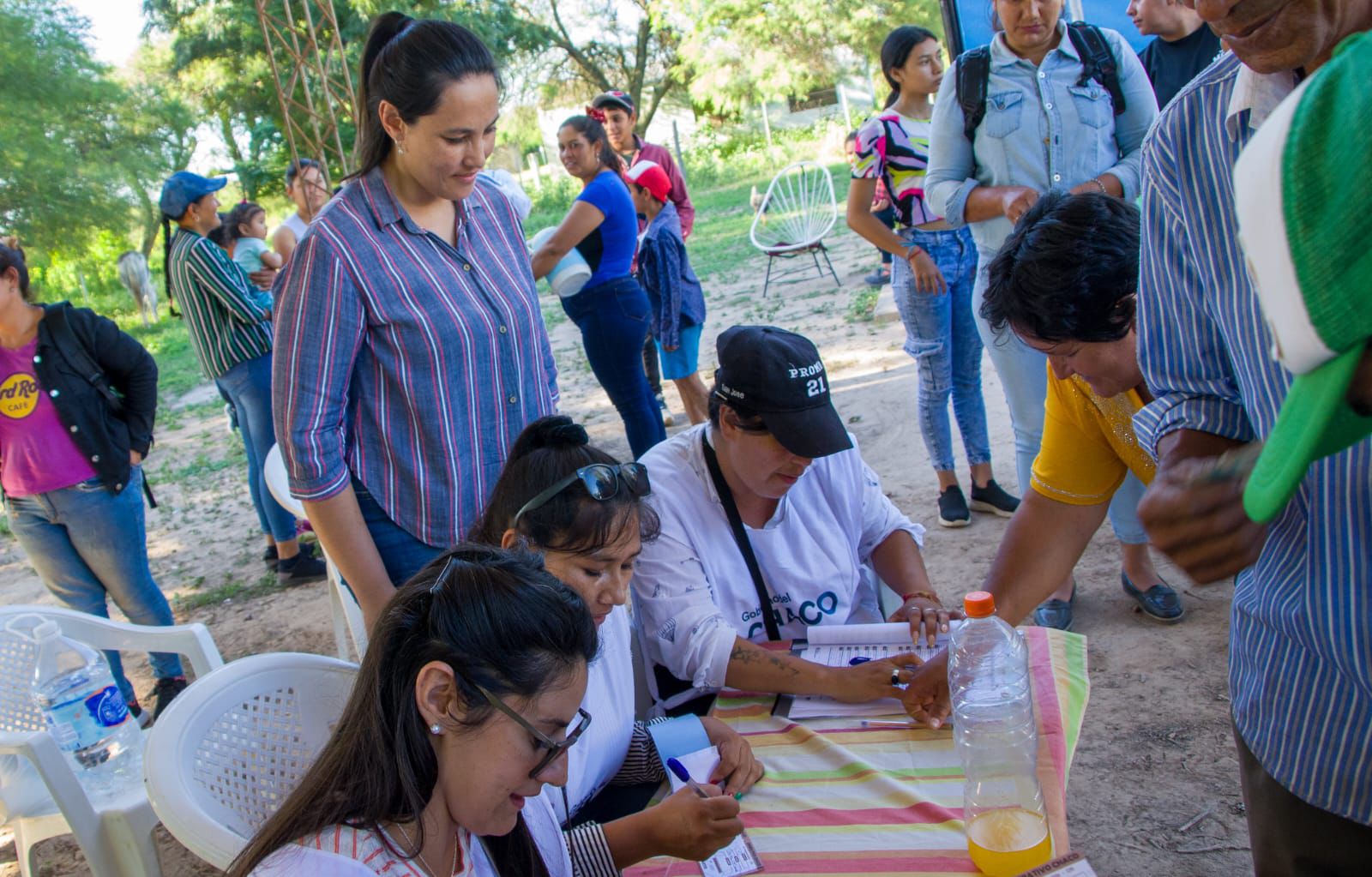 OPERATIVO INTERFLUVIO CHAQUEÑO N°126: CON ASISTENCIA DIRECTA A FAMILIAS DE DIFERENTES PARAJES.