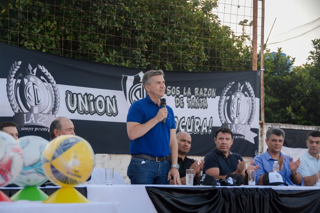 COLONIA ELISA: EL GOBERNADOR ZDERO FIRMÓ UN CONVENIO PARA LA EJECUCIÓN DE OBRAS EN EL CLUB SOCIAL Y DEPORTIVO UNIÓN.